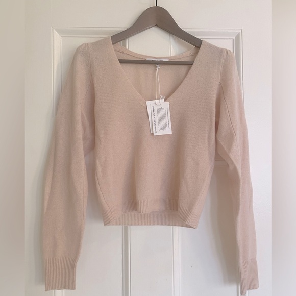 Frame 100% cashmere v-neck sweater, size XS - Picture 2 of 16